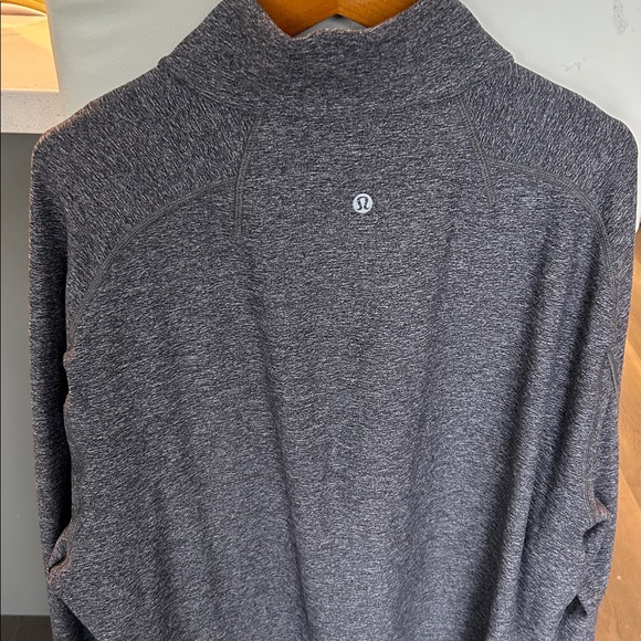 Lululemon Men’s Gray Half-Zip Performance Pullover Top Size XL - Picture 8 of 15